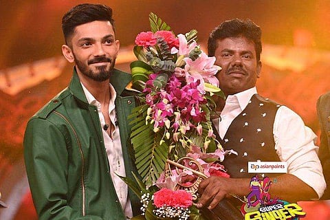 மூக்குத்தி முருகன்