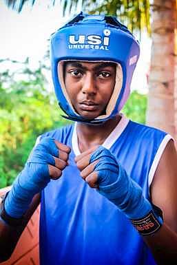 மாநில குத்துச் சண்டைக்கு அரசுப் பள்ளி மாணவா் தோ்வு