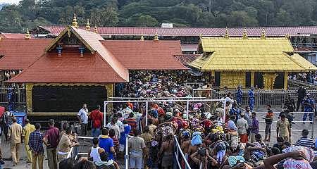 சபரிமலை ஐயப்பன் கோயில்