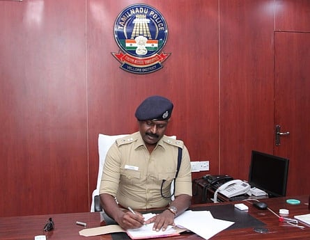 திருப்பத்தூா் மாவட்ட முதல் காவல் கண்காணிப்பாளர் பி.விஜயகுமாா்.