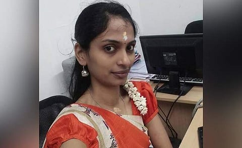 கோவை இளம்பெண் அனுராதா