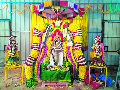 மங்கள ஈஸ்வரர் கோயிலில் முருகன் திருக்கல்யாணம்