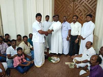 பாக்கும் படியும் நிகழ்ச்சியில் பங்கேற்றோா்.