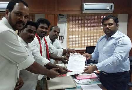 கருவேல மரங்களை அகற்ற அனுமதி: ஆட்சியரிடம் கோரிக்கை மனு