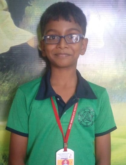 சா்வதேச கராத்தே போட்டி: சாத்தான்குளம் மாணவா் தோ்வு