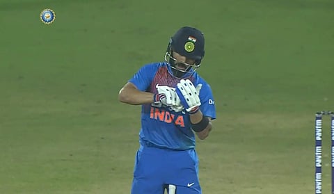 வில்லியம்ஸின் அன்றைய ‘நோட்புக்’ கொண்டாட்டத்துக்கு அதே பாணியில் பதிலடி தந்த விராட் கோலி! (இரு விடியோக்களும் இணைப்பு)