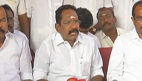 கூட்டுறவு வங்கிகளில் முறைகேட்டில் ஈடுபடுபவர்களின் சொத்துகள் பறிமுதல் செய்யப்படும்