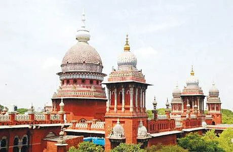 பொள்ளாச்சி வழக்கை இன்னமும் சிபிசிஐடி விசாரித்து வருவது ஏன்? உயர் நீதிமன்றம்