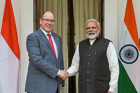 பிரதமர் மோடியை புது தில்லியில் சந்தித்துப் பேசிய மொனாகோ அரசர் ஆல்பர்ட்.