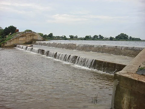 8. ஏரி பாதுகாப்பு