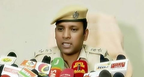 பொள்ளாச்சி கொடூரம்: புகாரளித்த பெண்ணின் விவரத்தை வெளியிட்ட கோவை எஸ்பி பணியிட மாற்றம்