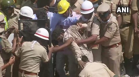 கர்நாடகாவில் அதிசயம்: 72 மணி நேரத்துக்குப் பின் கட்டட விபத்தில் உயிரோடு மீட்கப்பட்ட தம்பதி