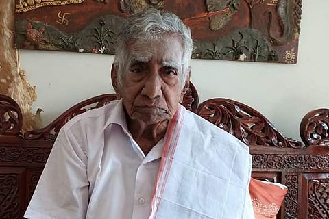  வாரிசு அரசியல் தவறேதும் இல்லை! முன்னாள் எம்.பி. எஸ்.கே.பி.