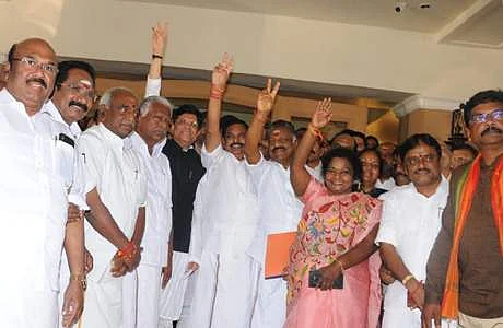 கடந்த தேர்தலைவிட குறைவான வாக்கு சதவீதம்: அதிமுக கூட்டணி கட்சிகளுக்கு பின்னடைவு