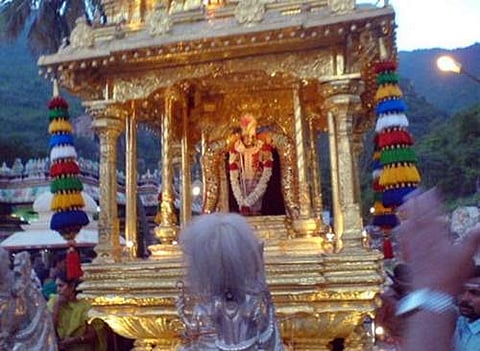 தமிழ்நாட்டில் முதல் தங்கத்தேர் எங்கு இழுக்கப்பட்டது தெரியுமா?