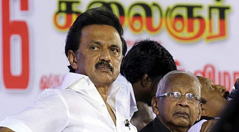 என் பதவியை எப்படியாவது காப்பாற்றுங்கள் என்று கெஞ்சி விட்டுத் திரும்பியுள்ள முதல்வர்: சீறும் ஸ்டாலின் 