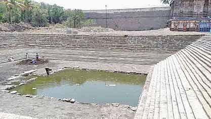 அத்திவரதர் பெருவிழா: குளத்திலிருந்து நீரை வெளியேற்றுவதற்கான சோதனை ஓட்டம்