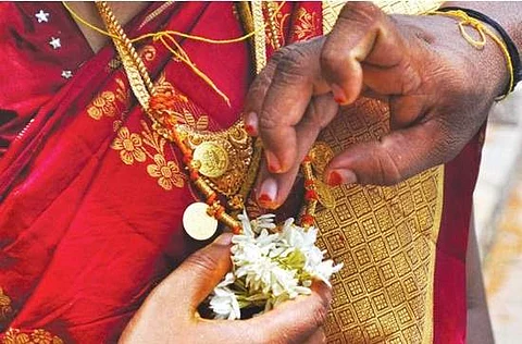 ஆடி பிறப்பு: கணவனின் பலம் பெருக பெண்கள் விரதம் இருக்கவேண்டிய மாதம்!
