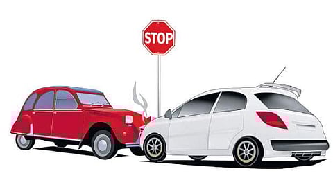 தமிழகத்தில் அதிகரித்து வரும் விபத்துகள்: ஓட்டுநர்களின் கவனக்குறைவே முக்கியக் காரணம்