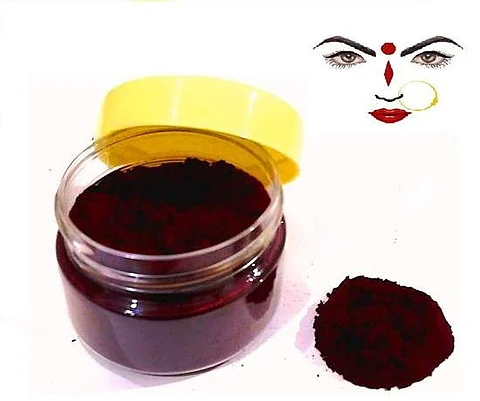 குங்குமத்திற்குப் பதிலாக ஸ்டிக்கர் பொட்டு வைப்பது சரியா- தவறா? 