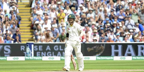 வார்னருக்கு உப்புக் காகிதங்களைக் காட்டி கேலி செய்த இங்கிலாந்து ரசிகர்கள்