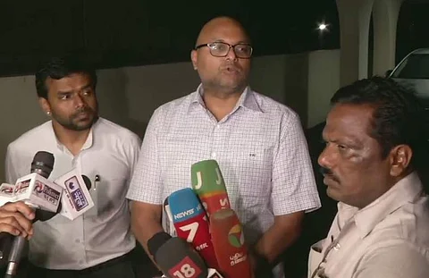 இது அரசியல் பழிவாங்கும் நடவடிக்கை: ப.சிதம்பரம் கைது குறித்து மகன் கார்த்தி சிதம்பரம்