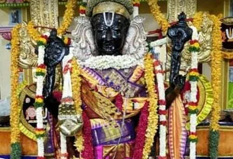 வி,ஐ.பி பாஸ் மூலம் அத்திவரதரை தரிசிக்கச் செல்பவர்களுக்கு மட்டும்!