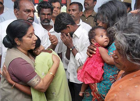 மீனவர்களின் விடுதலைக்காக இலங்கை அரசிடம் மடிப்பிச்சை கேட்டவர் சுஷ்மா: பொன். ராதாகிருஷ்ணன்