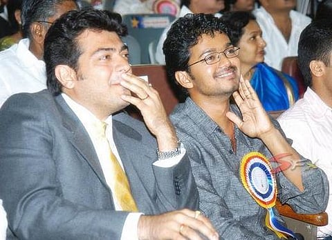 பேனர் கலாச்சாரத்தை புறக்கணிக்கும் திரைப் பிரபலங்கள்! ரசிகர்கள் ஆதரவுக் கரம் நீட்டுவார்களா?