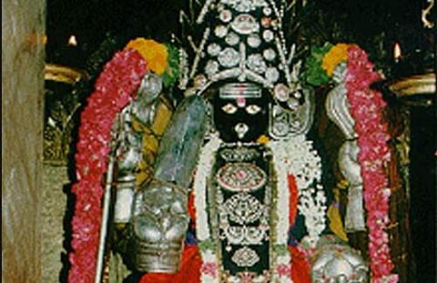 புன்னைநல்லூர் ஸ்ரீ மாரியம்மன் கோயிலில் ஆவணி தேரோட்டம் கோலாகலம்