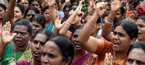 உயிர் பலி கொடுத்தால் தான், சட்டம் தன் கடமையைச் செய்யுமா?