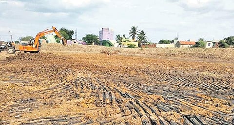 இளைஞர்களால் தூர்வாரப்பட்ட: மண− சடையன்குப்பம் ஏரி!