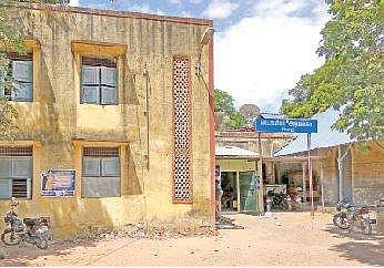 டெண்டர் விட்டு ஓராண்டாகியும் கிடப்பில் சீர்காழி புதிய வட்டாட்சியர் அலுவலகக் கட்டுமானப் பணி 