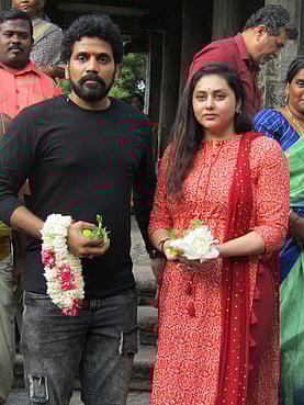 nk_31_namitha_3112chn_122_8