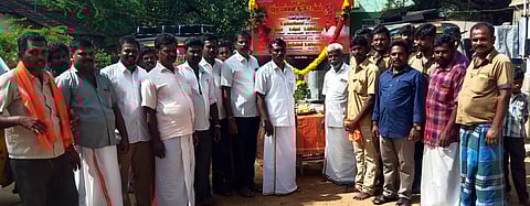 ஆட்டோ தொழிலாளா் சங்கம் தொடக்க விழாவில் பங்கேற்றோா்.