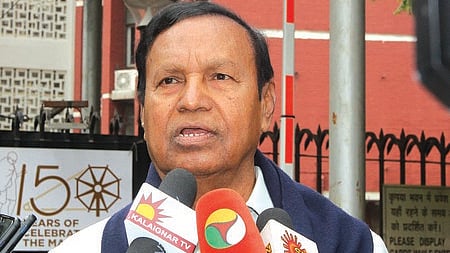 திமுக நாடாளுமன்றக் குழுத் தலைவா் டி.ஆா். பாலு.