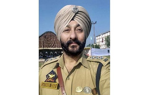 கைதாகியுள்ள காவல்துறை துணைக் கண்காணிப்பாளா் தேவிந்தா் சிங் (கோப்புப் படம்).’