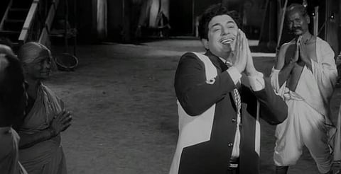 எம்.ஜி.ஆர் போல ஆடிப்பாடும் அரவிந்த் சாமி: தலைவி படத்தின் புதிய விடியோ, புகைப்படங்கள் வெளியீடு!