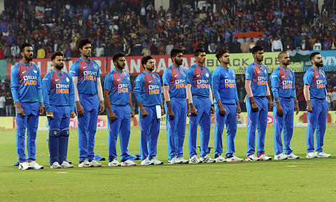 இலங்கையைத் திணறடித்த இந்தியப் பந்துவீச்சாளர்கள்