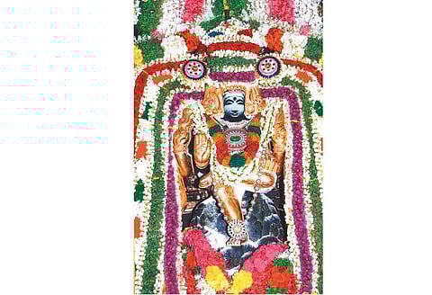 பன்னிரண்டு ராசிகளிலும் குரு பகவானின் சஞ்சாரம்