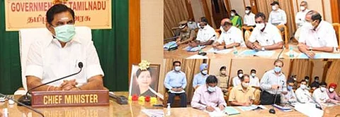 புயல் தொடர்பாக மேற்கொள்ளப்பட வேண்டிய முன்னெச்சரிக்கை நடவடிக்கைகள் குறித்து தலைமைச் செயலகத்தில் முதல்வர் எடப்பாடி கே.பழனிசாமி தலைமையில் நடைபெற்ற ஆய்வுக்கூட்டத்தில் பங்கேற்ற அமைச்சர்கள், அதிகாரிகள்.
