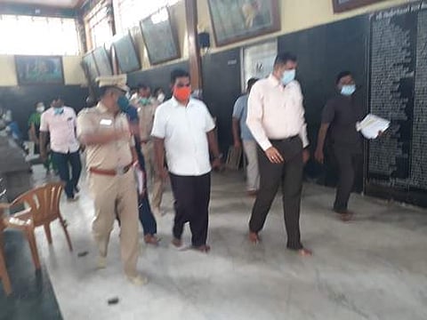 நாமக்கல் ஆஞ்சநேயர் கோவிலில் ஆய்வு மேற்கொண்ட மாநில பாதுகாப்புத்துறை அதிகாரிகள்.