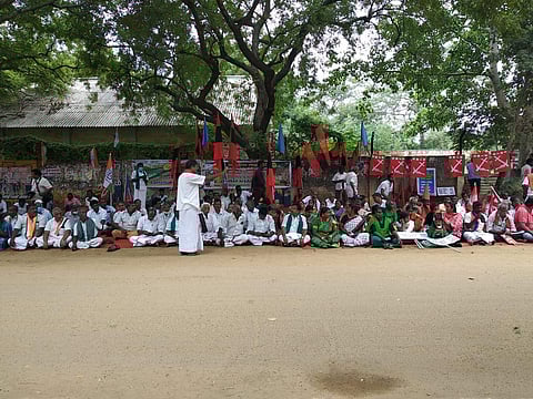 திருச்சியில் 2ஆவது நாளாகக் காத்திருப்புப் போராட்டம்