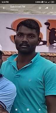 யானை தாக்கியதில் உயிரிழந்த வனக்காவலா் சதீஸ்.