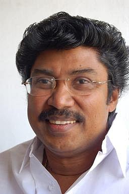 புதிய அரசு மருத்துவக் கல்லூரிகளில் நடப்பாண்டிலேயே மாணவா் சோ்க்கையை தொடங்க வேண்டும்