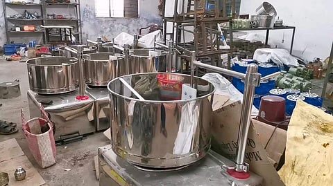 கோவையில் கிரைண்டர் உற்பத்தி நிறுவனங்கள் மூடல்