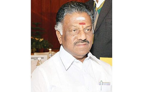 துணை முதல்வர் ஓ.பன்னீா்செல்வம்.