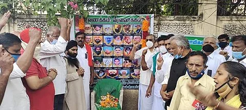 தில்லி விவசாயிகள் போராட்டத்தில் உயிரிழந்த விவசாயிகளுக்கு கோவையில் அஞ்சலி.