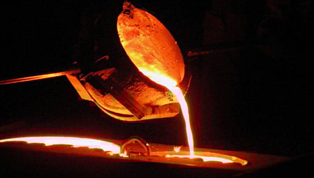 இரும்புத்தாது ஏற்றுமதிக்கு தடைவிதிக்க வேண்டும்: வாா்ப்படத் தொழில் துறை கோரிக்கை