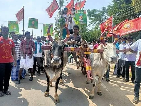 செந்துறையில் தேர்தல் பிரசாரத்தை தொடங்கிய குன்னம் தொகுதியில் போட்டியிடும் நாம் தமிழர் கட்சி வேட்பாளர் அருள்.